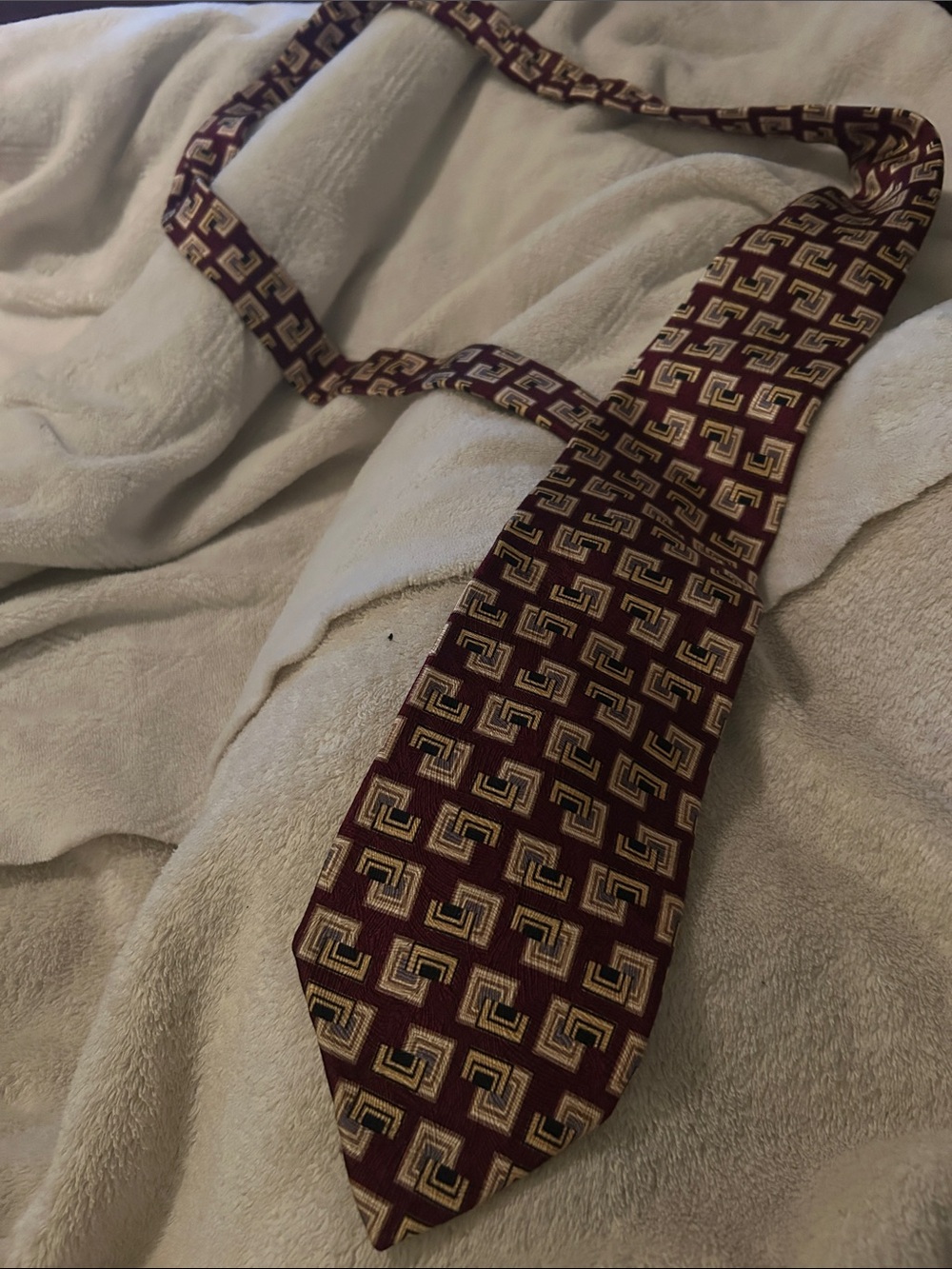 Men's Maroon Geometric Silk Tie XMI 325 series